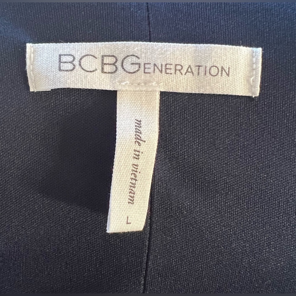 BCBGeneration Striped Maxi Dress With Pockets - Picture 9 of 10